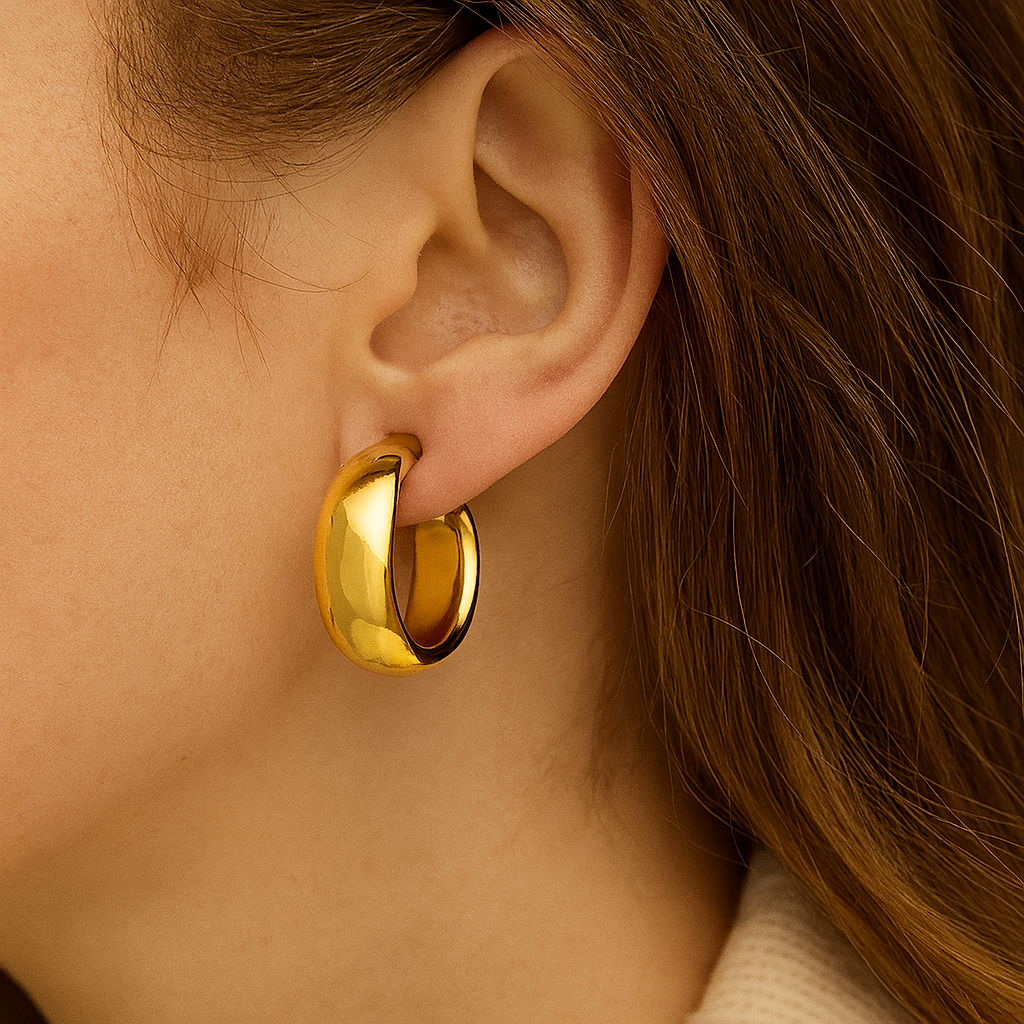 Celeste Curve Earrings (Gold)